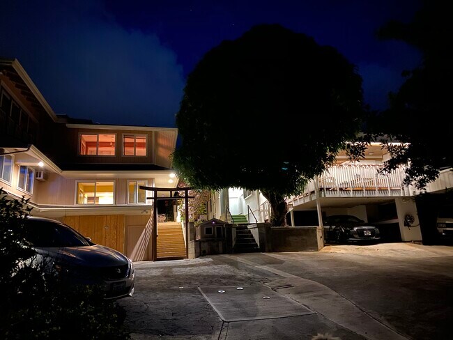 Building Photo - 3708A Claudine St