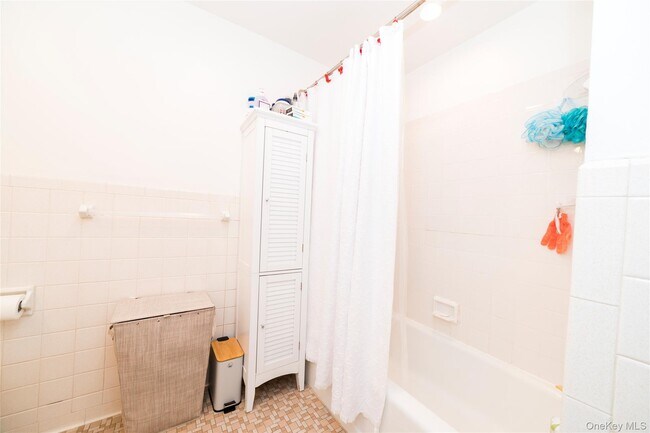 Building Photo - 2261 Palmer Ave