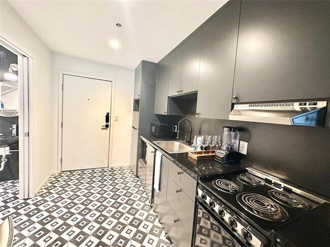 Building Photo - 201 Academy Dr