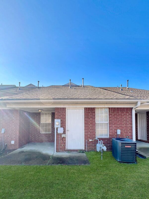 Building Photo - 3912 Santa Fe Loop