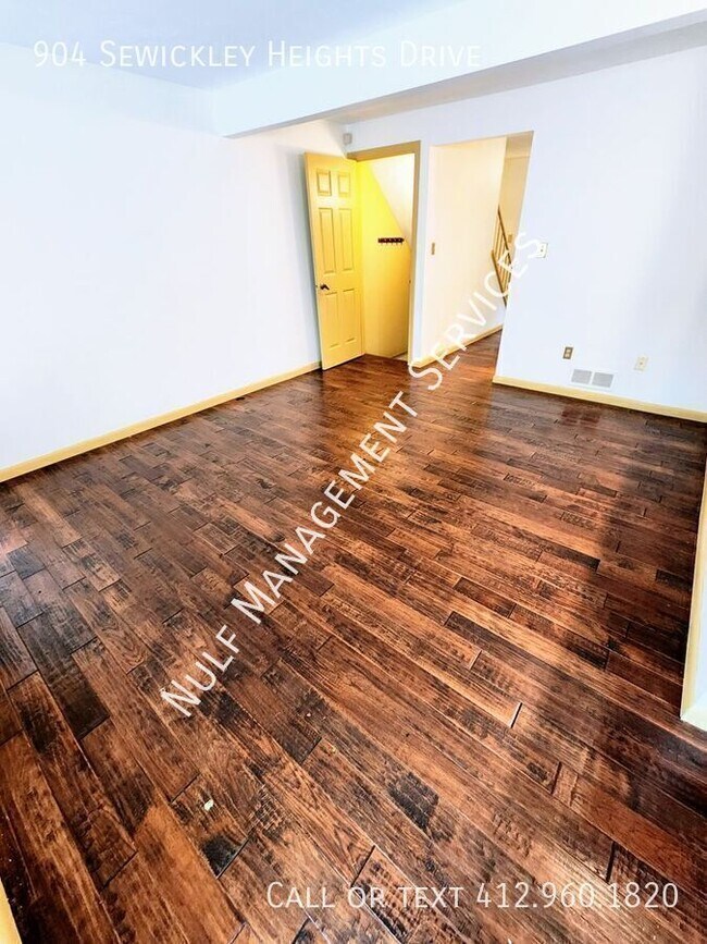 Building Photo - 904 Sewickley Heights Dr