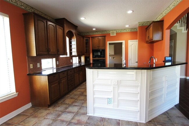 Building Photo - 1410 Caine Hill Ct