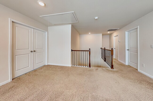 Building Photo - 5301 Ennisworth Ln