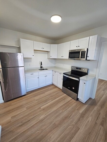 Primary Photo - 1153 Main St