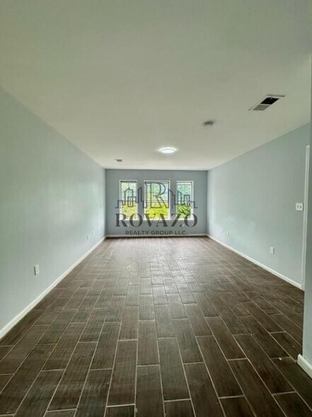 Building Photo - 9 Wolcott Terrace