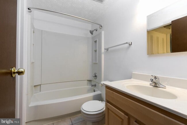 Building Photo - 1627 Purple Sage Dr