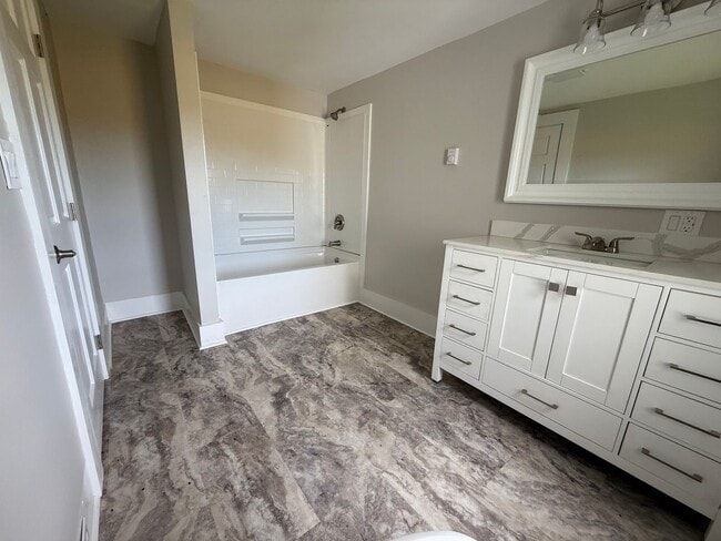 Building Photo - Amazing Remodeled Farm Home