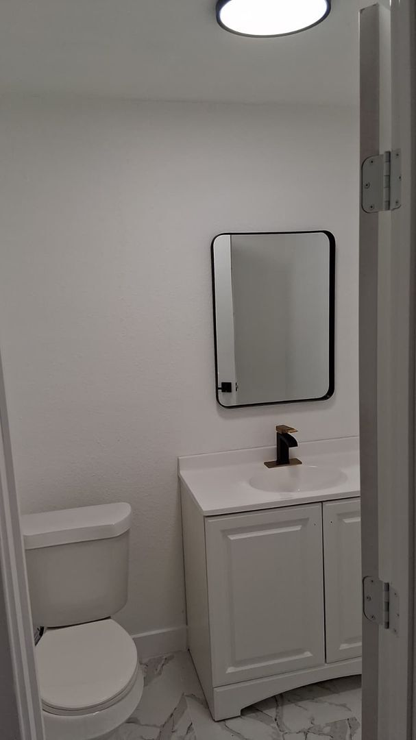 Building Photo - BEAUTIFUL HOME IN HOUSTON. MOVE IN READY!.