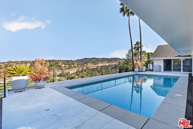 Building Photo - 4186 Regal Oak Dr