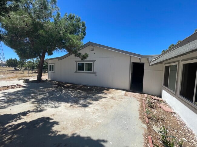 Primary Photo - 17169 Redding St