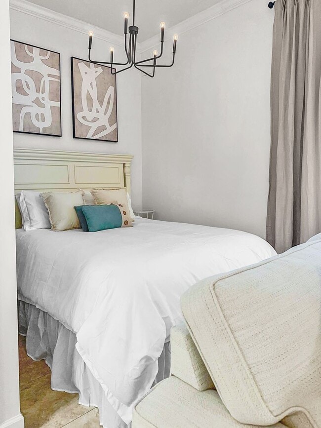 Building Photo - 50% off first months rent.  Fully furnishe...