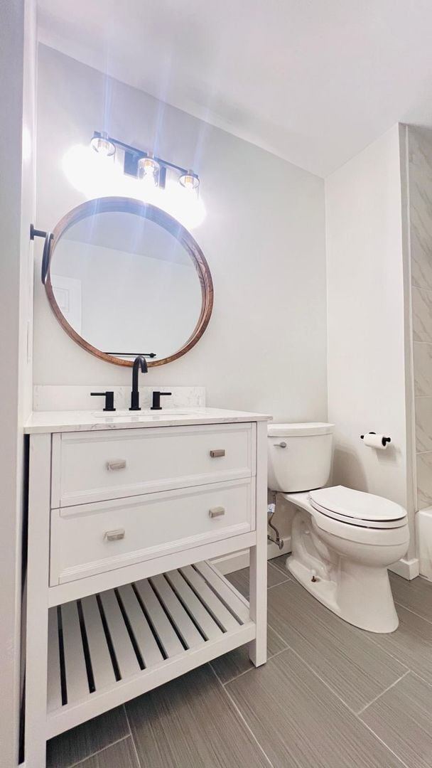 Building Photo - Stylish 2-Bed Carrboro Home with Private Patio