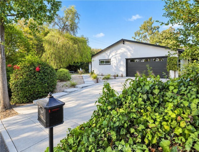 Building Photo - 3241 Dahl Dr