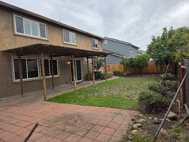 Building Photo - 2816 Almond St