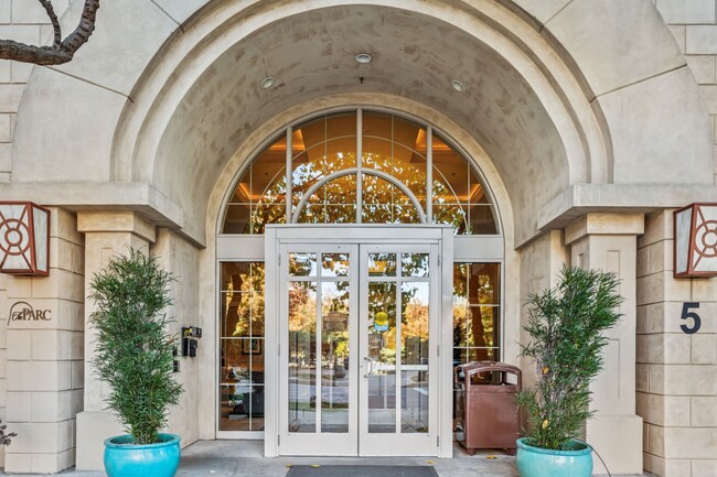 Building Photo - 5 S 500 W