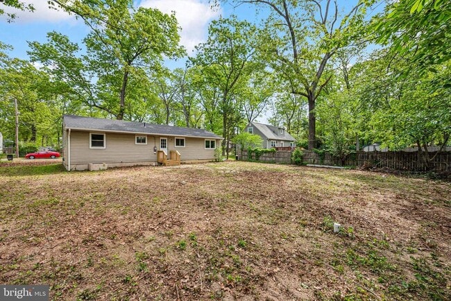 Building Photo - 310 N Carolina Trail