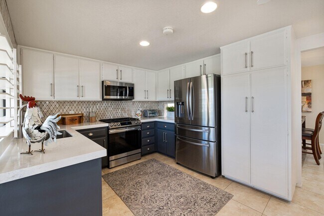 Building Photo - 73750 Cll Bisque