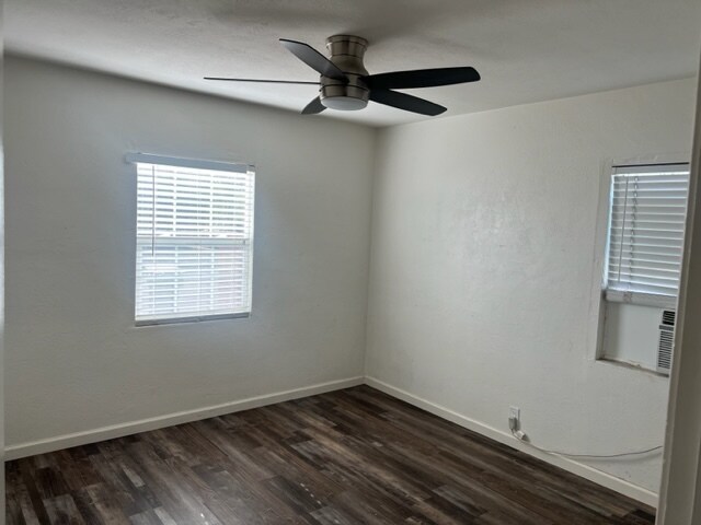 Building Photo - 215 Hemlock Ave