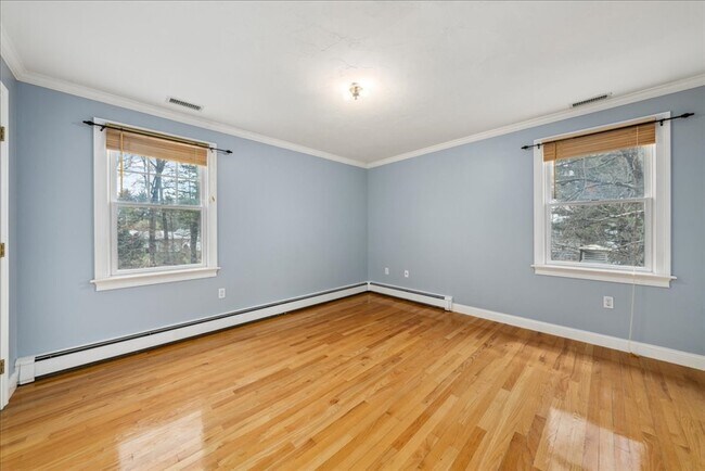 Building Photo - 1 Glenbrook Rd