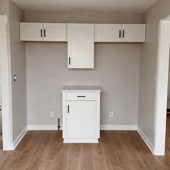 Building Photo - 4740 Burleigh Rd