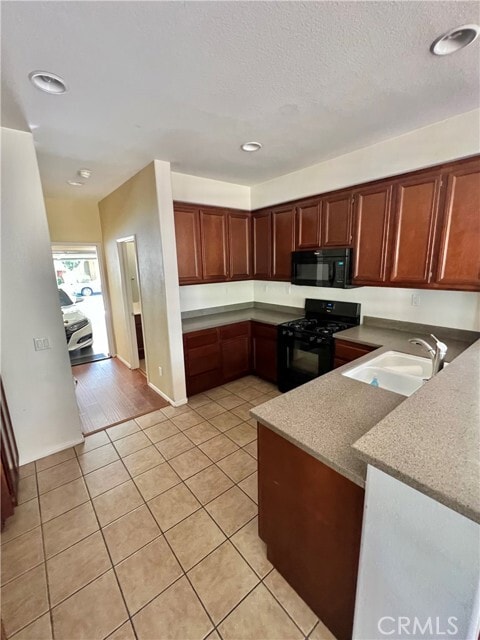 Building Photo - 7046 Angora St