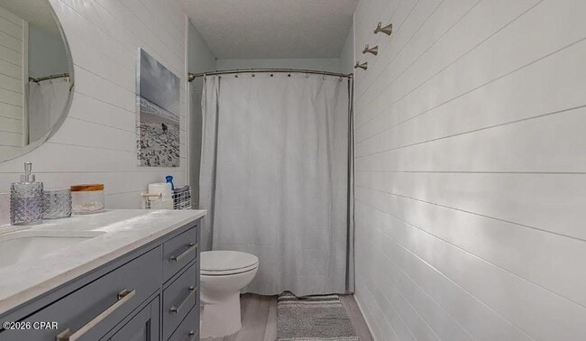 Building Photo - 17462 Front Beach Rd