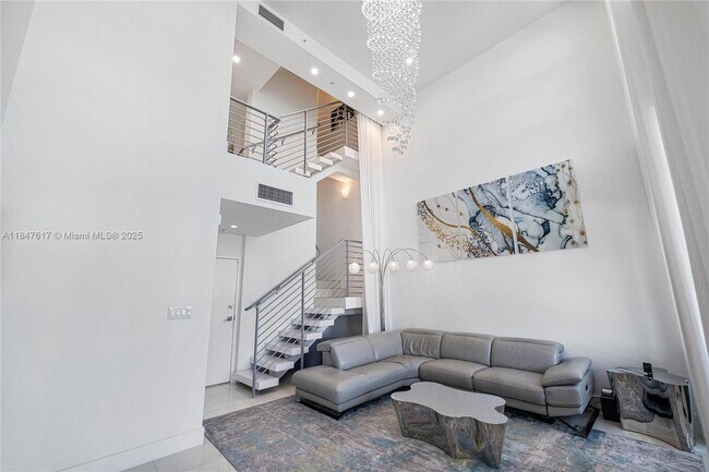 Building Photo - 31 N Shore Dr
