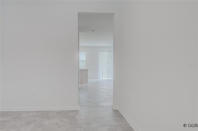 Building Photo - 3290 Laurent Lp