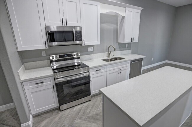 Building Photo - 1800 Galaxy St