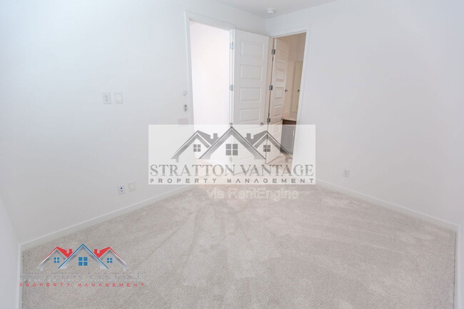 Building Photo - 4117 E Pinto Dr