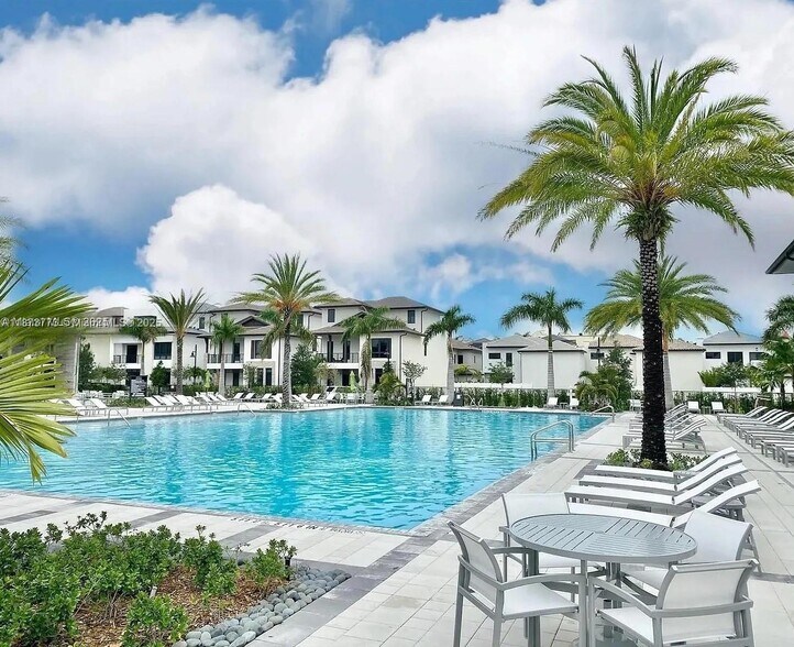 Building Photo - 4760 NW 83rd Pky