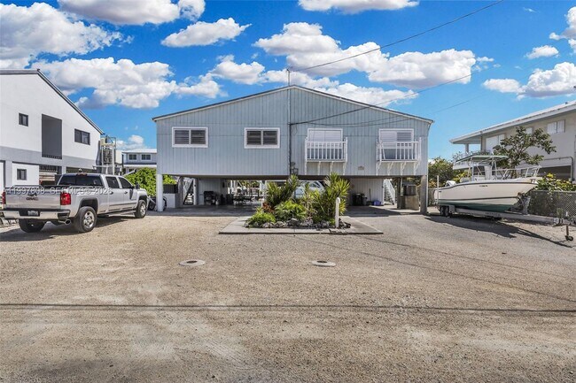 Building Photo - 106 Channel Dr