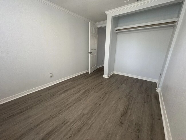 Building Photo - Charming Bungalow for rent in Lakeland