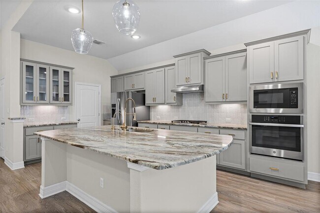 Building Photo - 124 White Steppe Way
