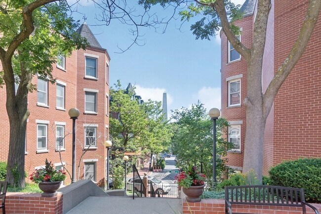 Building Photo - 47 Harvard St