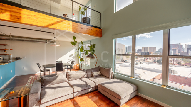 Building Photo - Luxury Downtown Phoenix Loft with Breathta...