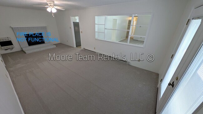Building Photo - 3/2 House W/ Basement Garage/Storage
