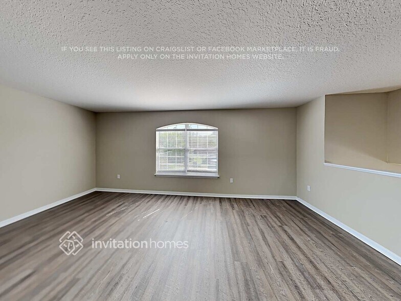 Building Photo - 12130 Colony Lakes Blvd