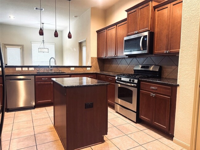 Building Photo - 9503 Langley Springs Dr