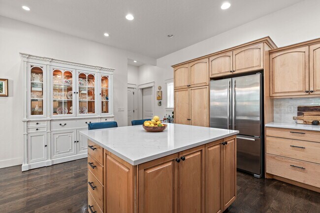 Building Photo - 3655 N Willowbar Ln