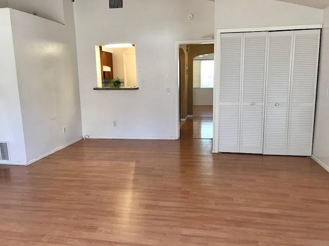 Building Photo - GREAT 3/2/1 SINGLE FAMILY HOME MINUTES TO ...