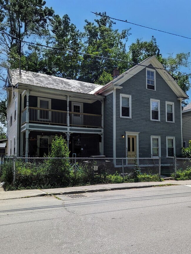 Primary Photo - 222- 224 Elliot St