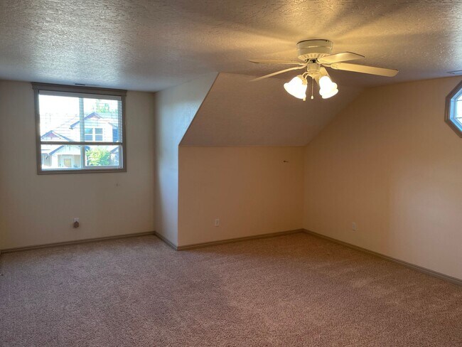 Building Photo - 3607 Hermosa Ave