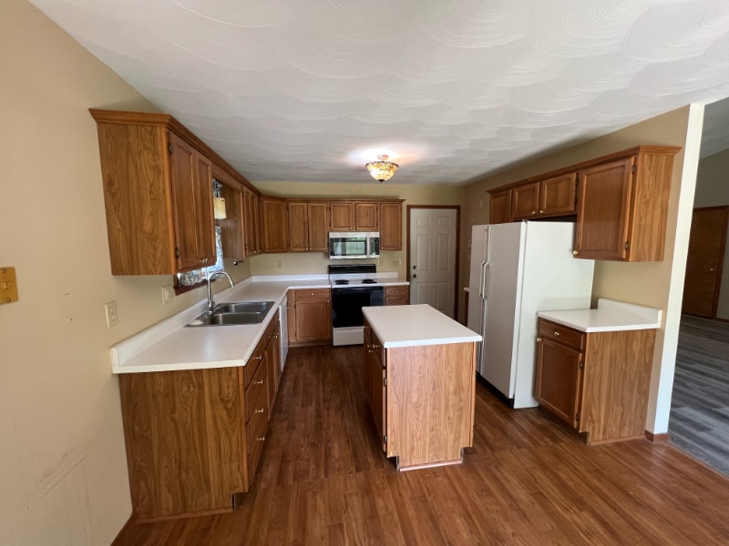 Building Photo - 1124 Old Crows Way