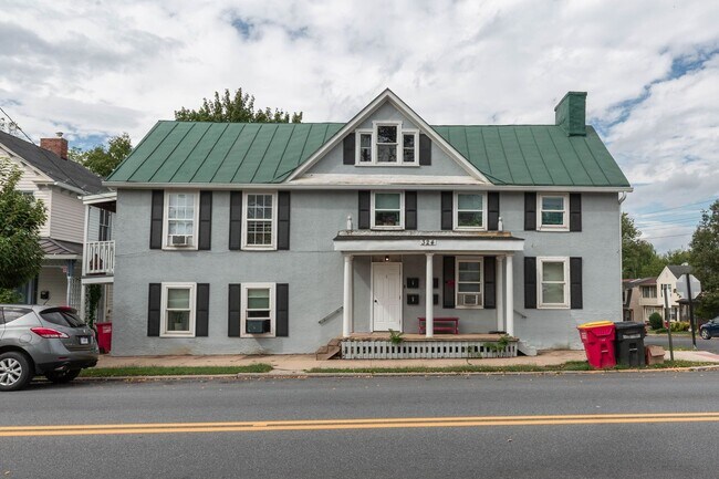 Primary Photo - 324 E Washington St
