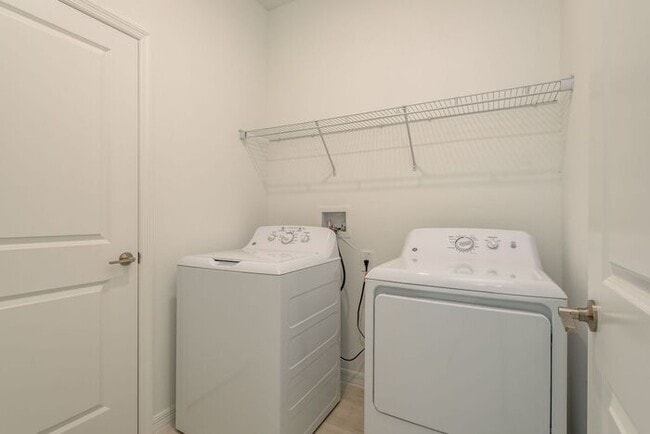 Building Photo - New Construction - Angeline Community