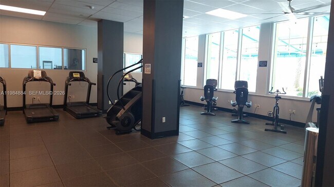 Building Photo - 2501 S Ocean Dr