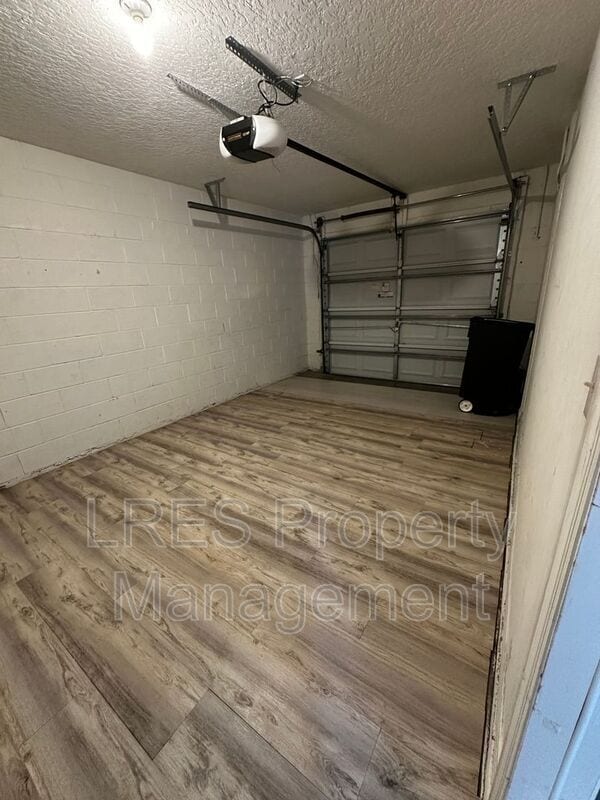 Building Photo - 2825 Cliffe Ct