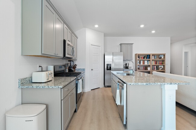 Building Photo - 7443 8th St