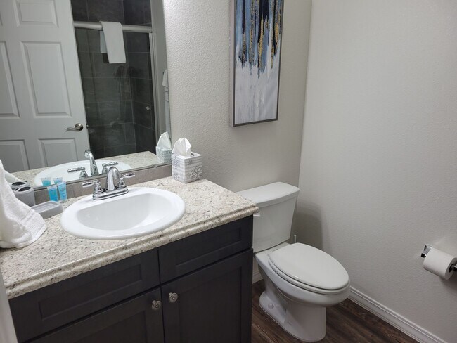 Building Photo - NEW LUXURY ONE BEDROOM APARTMENT FULLY FURNISHED